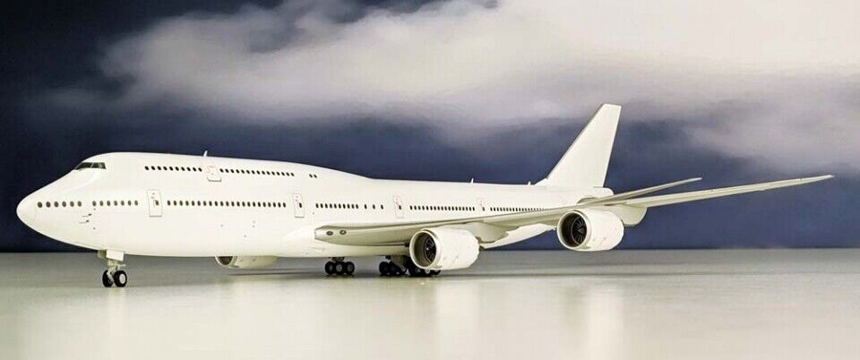 JC Wings XX2169 Boeing 747-800i Blank Version Diecast 1/200 Jet Model Airplane