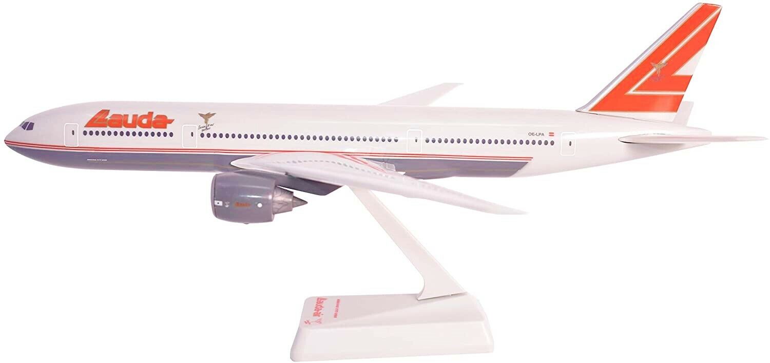 Flight Miniatures Lauda Air Boeing 767-300 New Hue Desk Top 1/200 Model Airplane