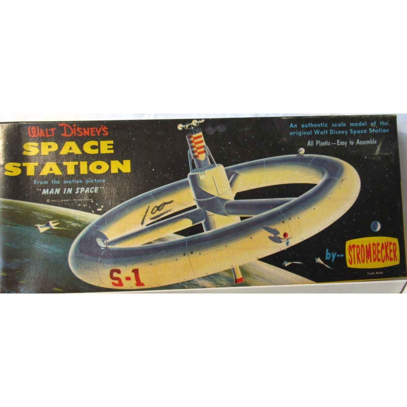 Vintage 1958 Walt Disneys Space Station Strombecker Model Kit D32 100