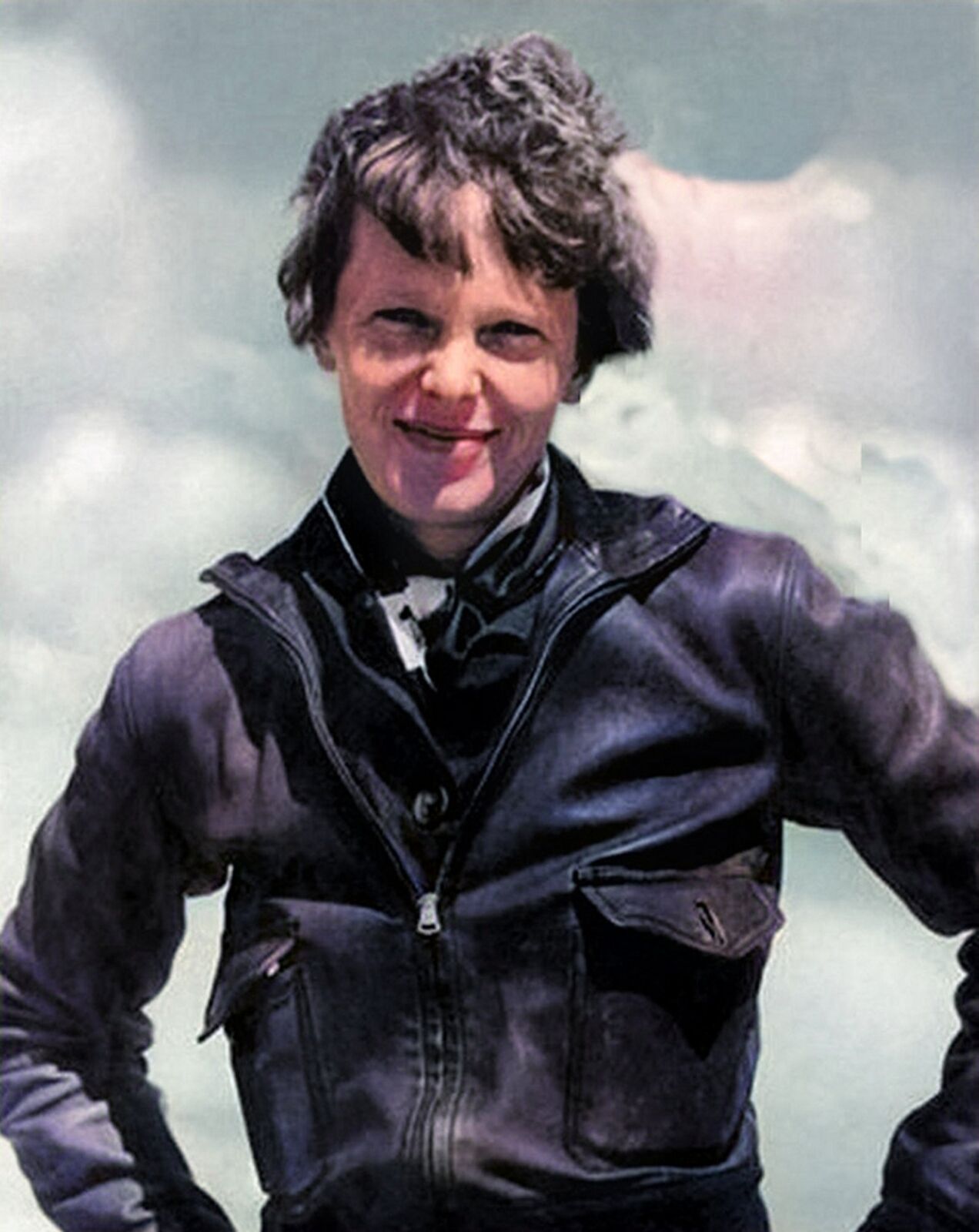 AMELIA EARHART Rare Color Tinted PHOTO (207-d)