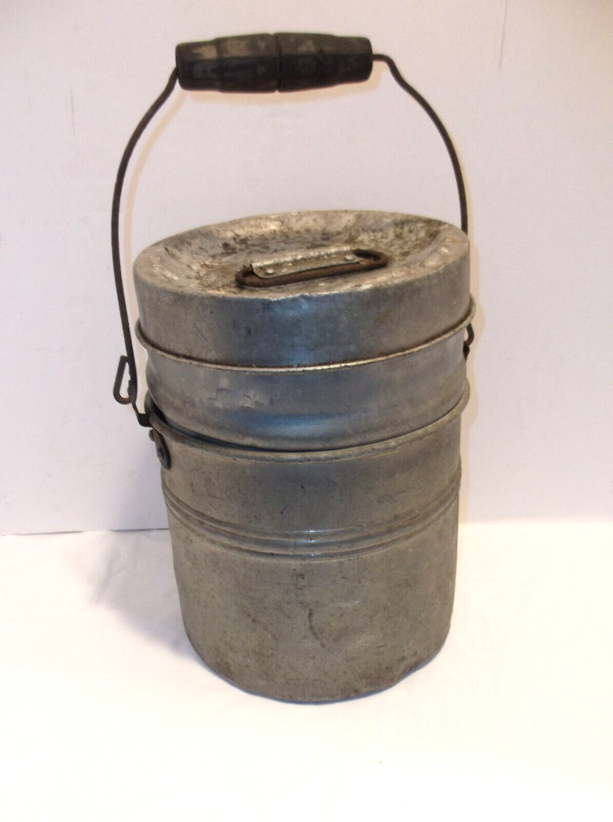VINTAGE COMET COAL MINERS ALUMINUM Lunch Bucket 3-pieces w/wood handle