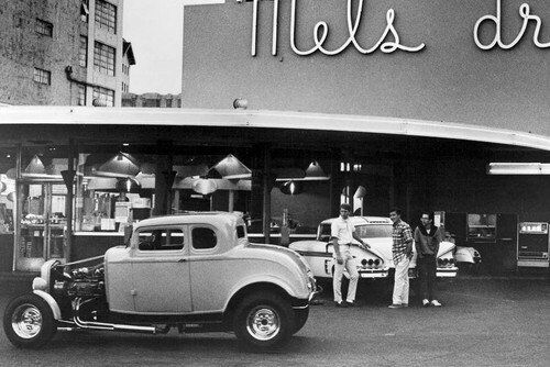 American Graffiti Milner's '32 Ford & Toad's '58 Chevy Mel's Diner 24x36 Poster