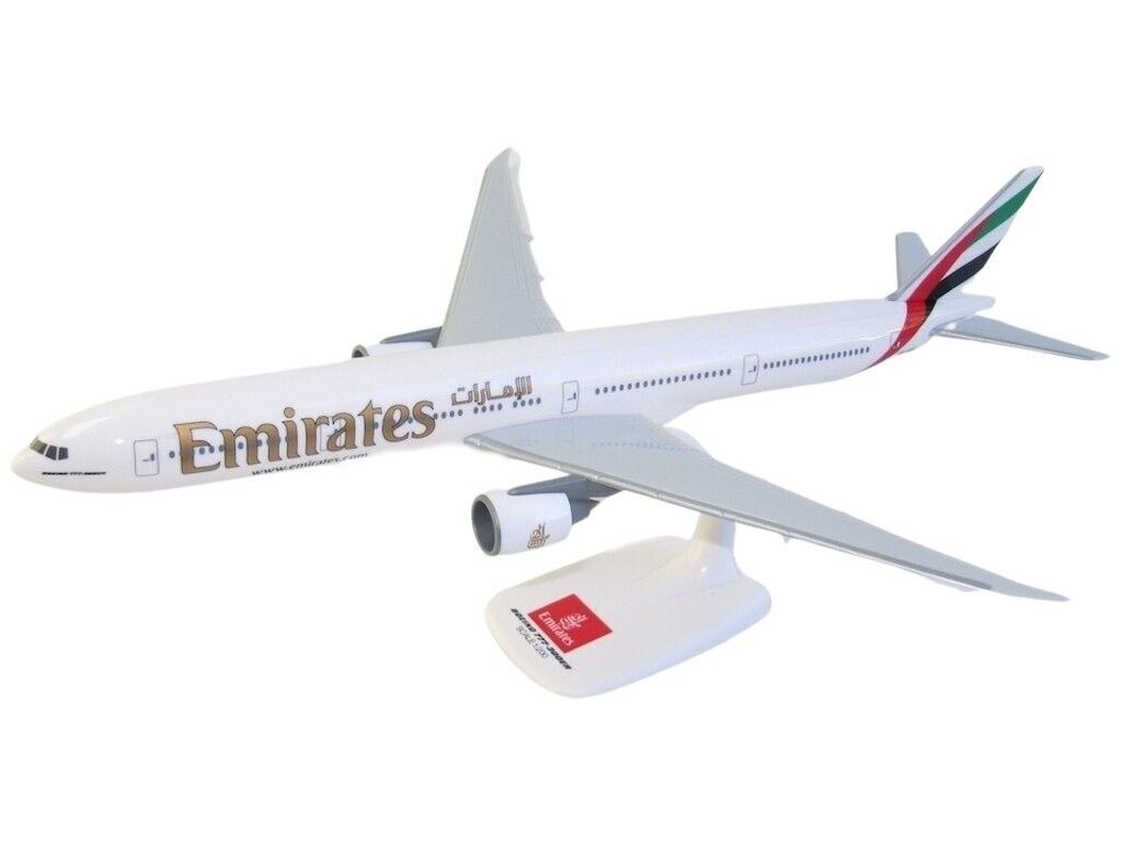 PPC Emirates Boeing 777-300ER A6-EGH Desk Top Display 1/200 Model AV Airplane