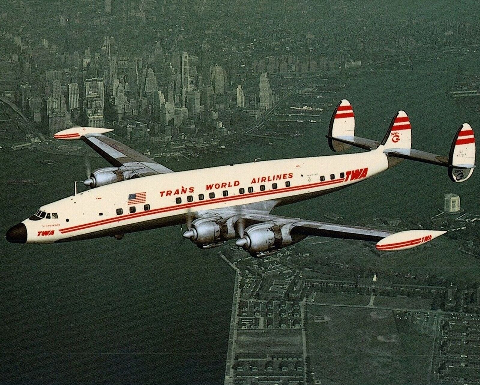 TWA  Lockheed CONSTELLATION Photo  (217-C)