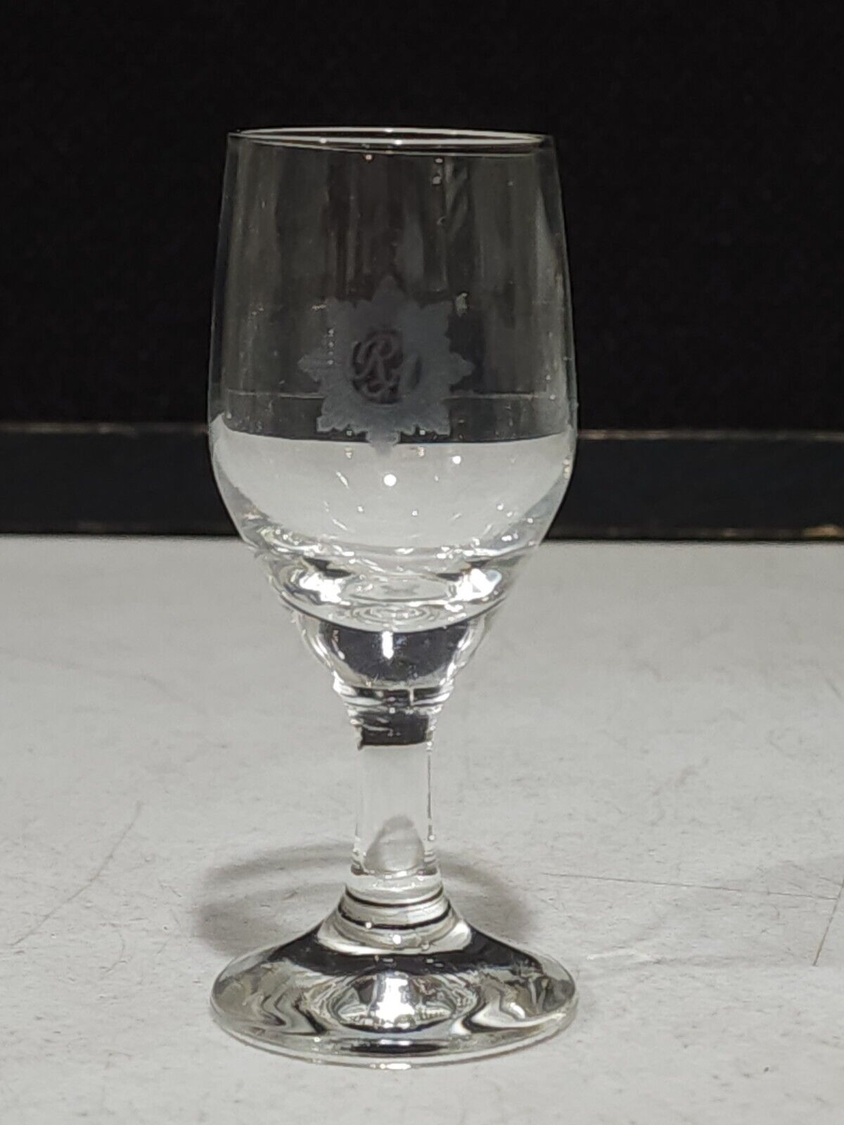 1- Trans World Airlines TWA Royal Ambassador Cordial Glass 3 1/2\