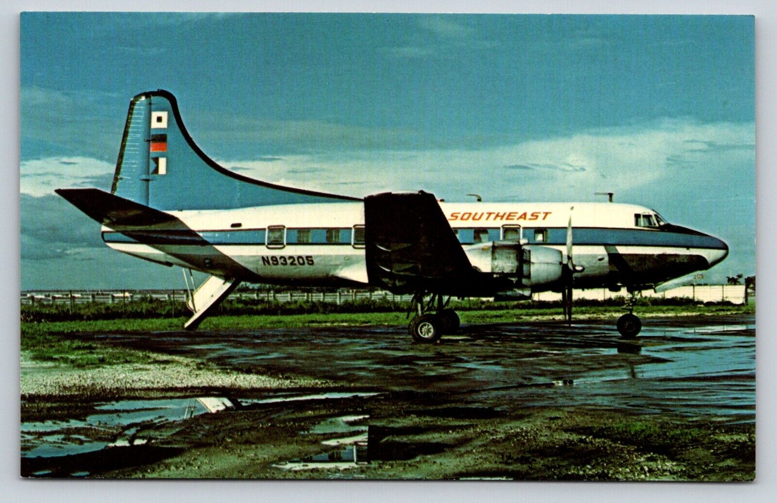 MARTIN 2-0-2A SOUTHEAST AIRLINES  Postcard