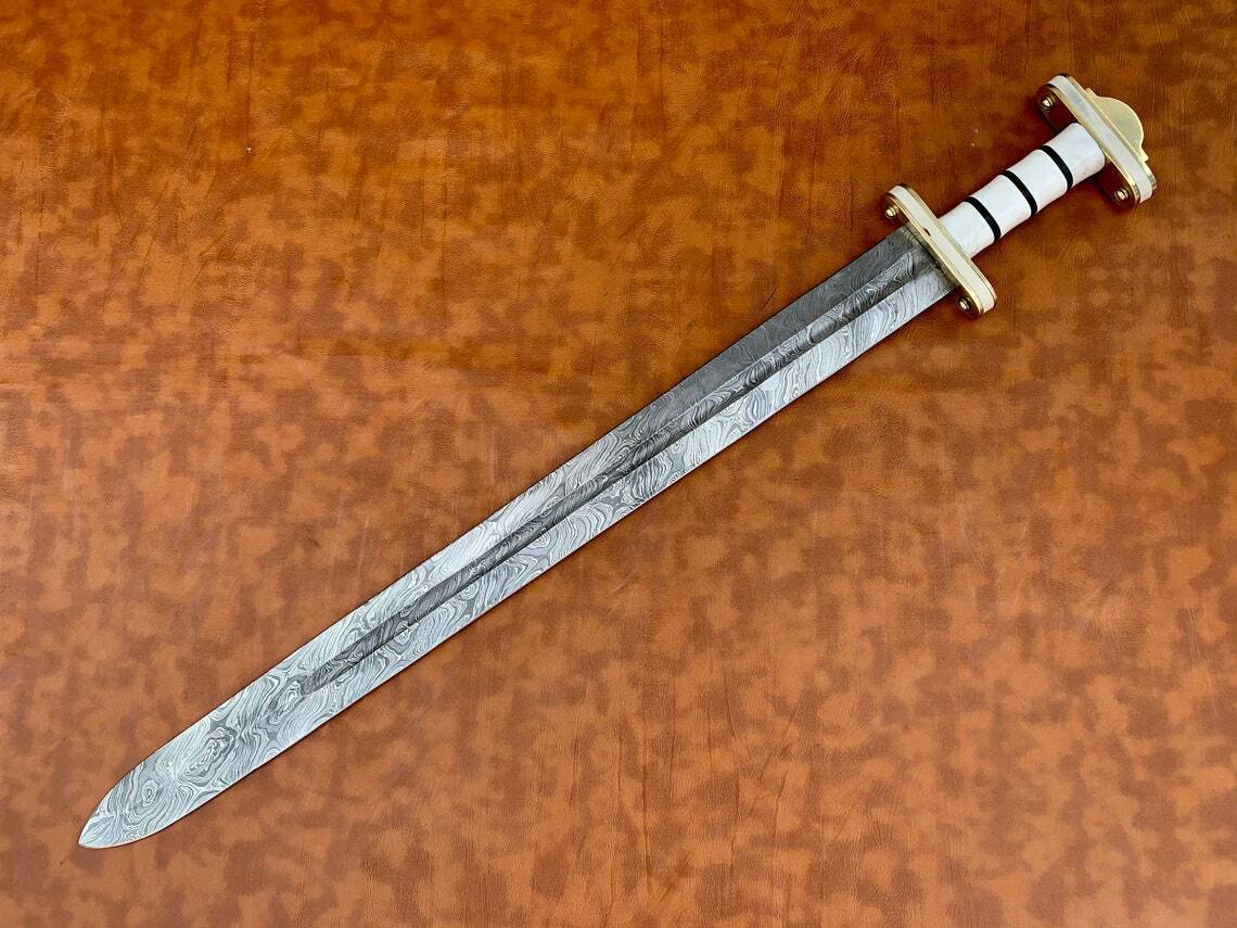 NEW Custom Handmade Damascus Steel Sword, Hunting Sword Valentine's Day Gift