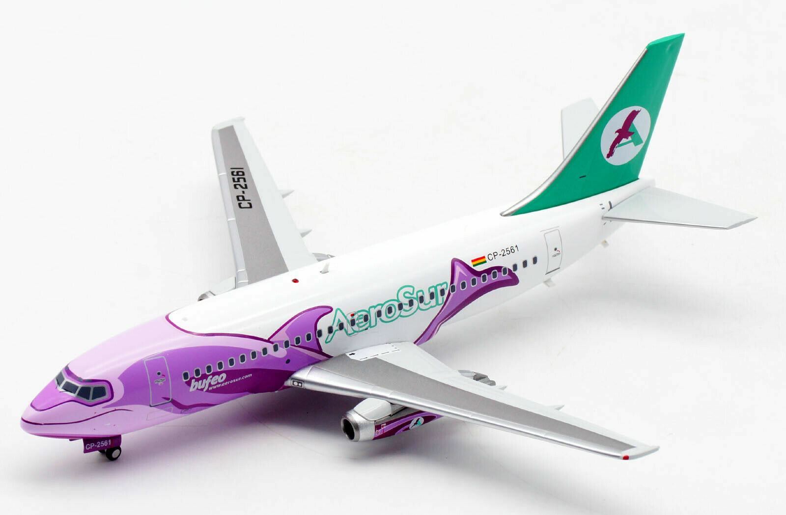 1:200 INF200 Aerosur B737-200 CP-2561 (BUFEO) with stand 