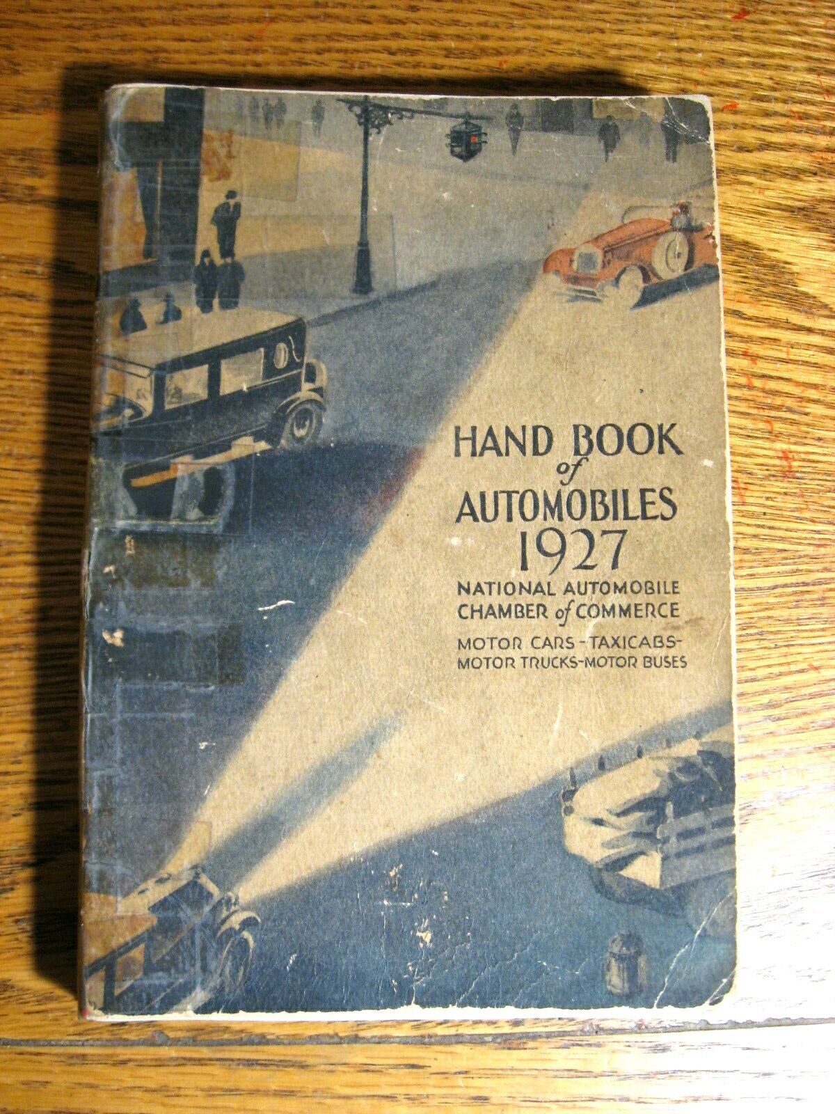1927 Handbook of Automobiles Hand Book Auburn Buick Cadillac DeSoto Packard  