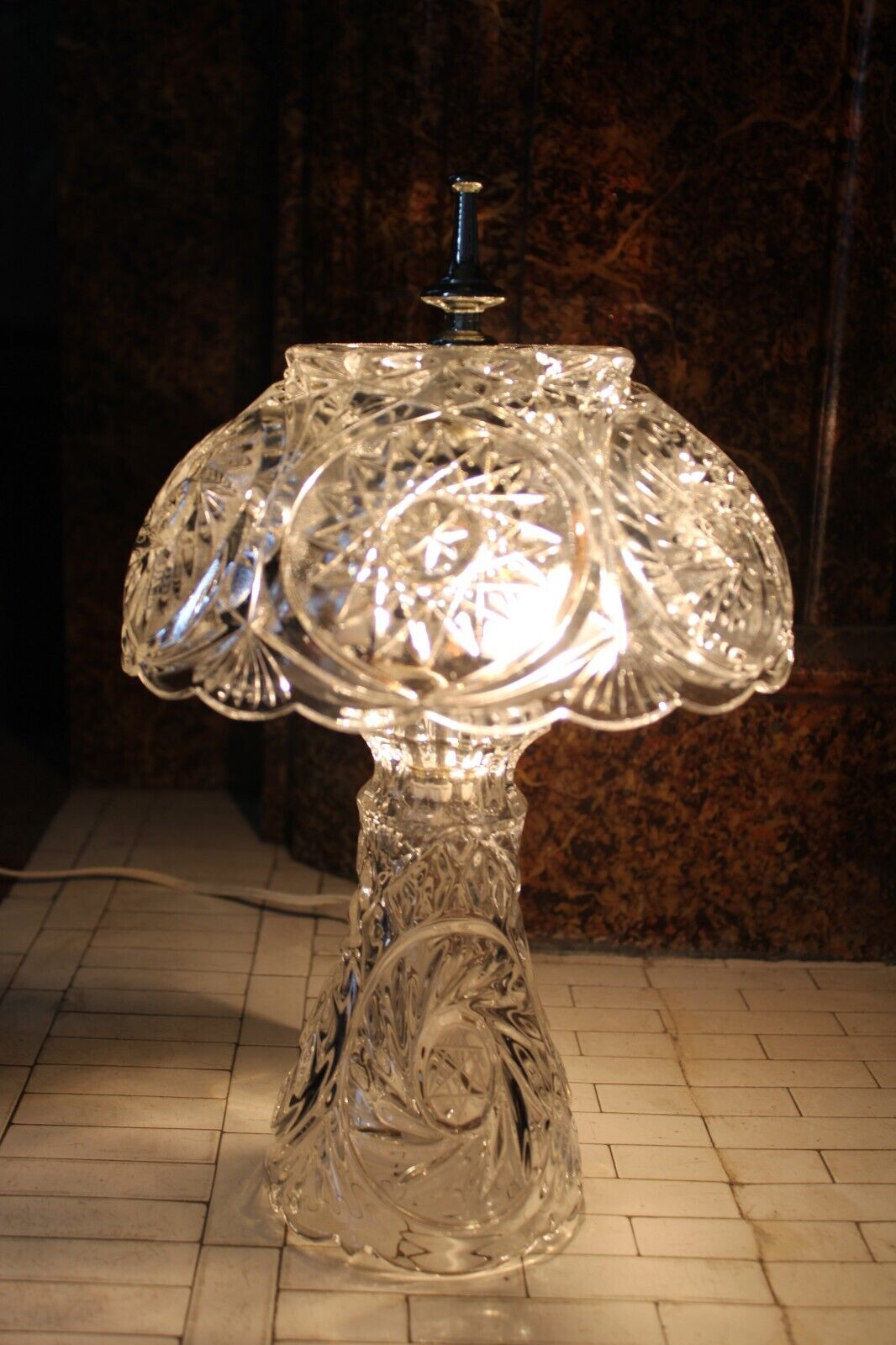 Large Vintage Crystal Lamp American Brilliant 14