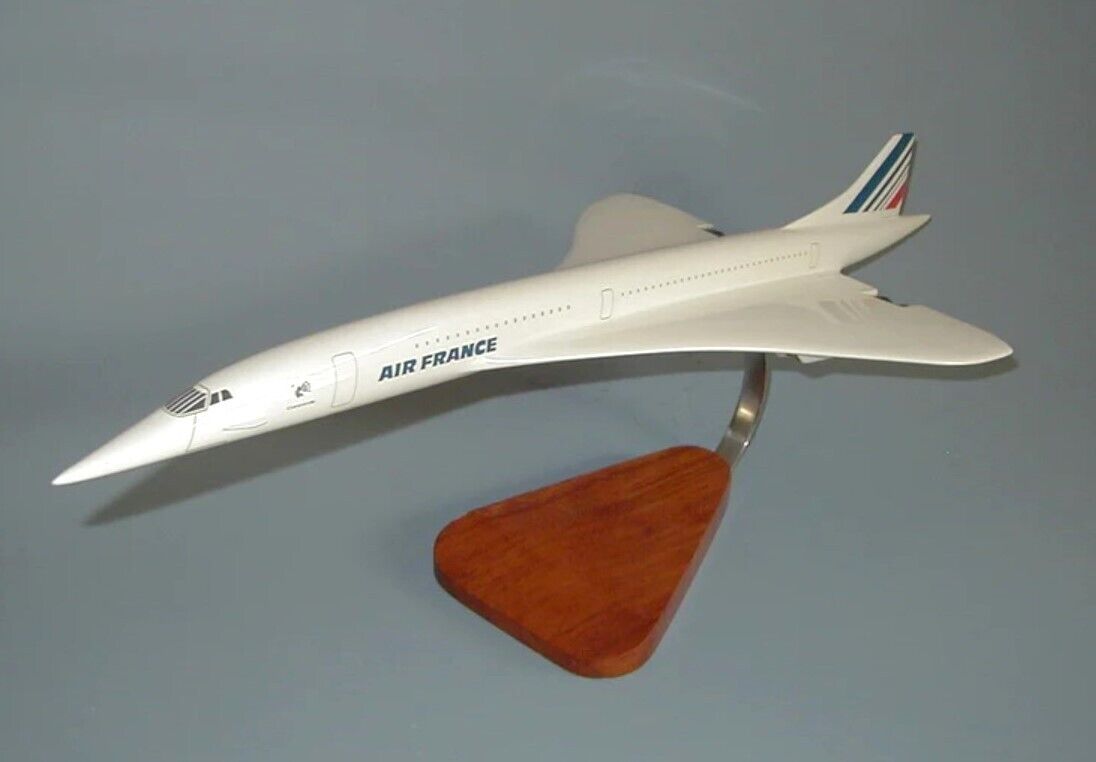 Air France Aérospatiale BAC Concorde Desk Top Display Model 1/100 SC Airplane