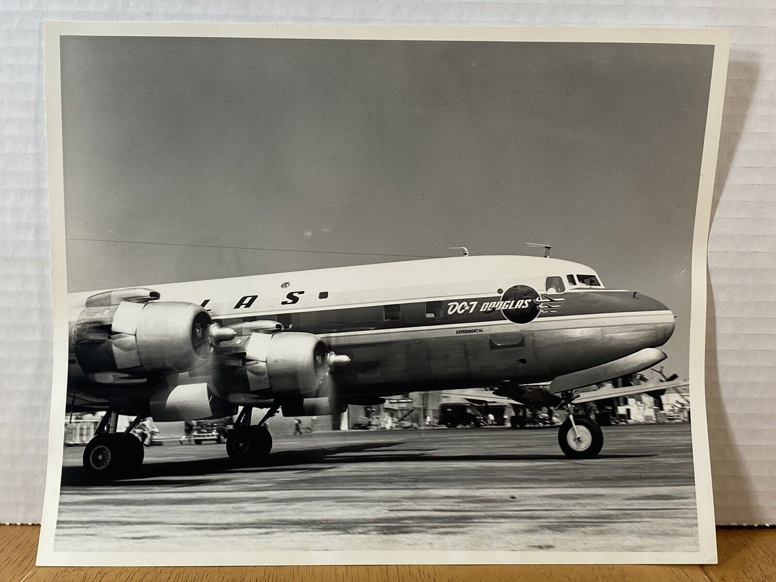 Douglas DC-7 EXPERIMENTAL N30IAA B&W PICTURE VINTAGE