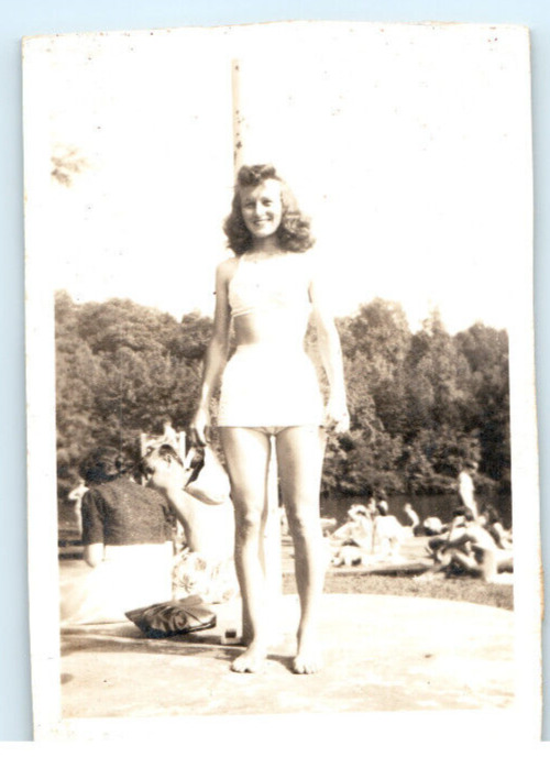 Vintage Photo 1947 Post WW2 Daytona Honeymoon, Wife Bathing Suit Beech 3.5x2.5