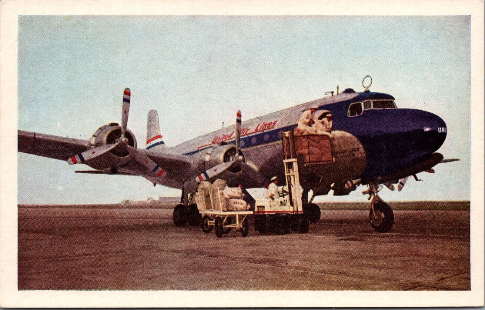United Air Lines Issue Mainliner 4 Engine Prop Loading Mail Onboard Postcard UNP
