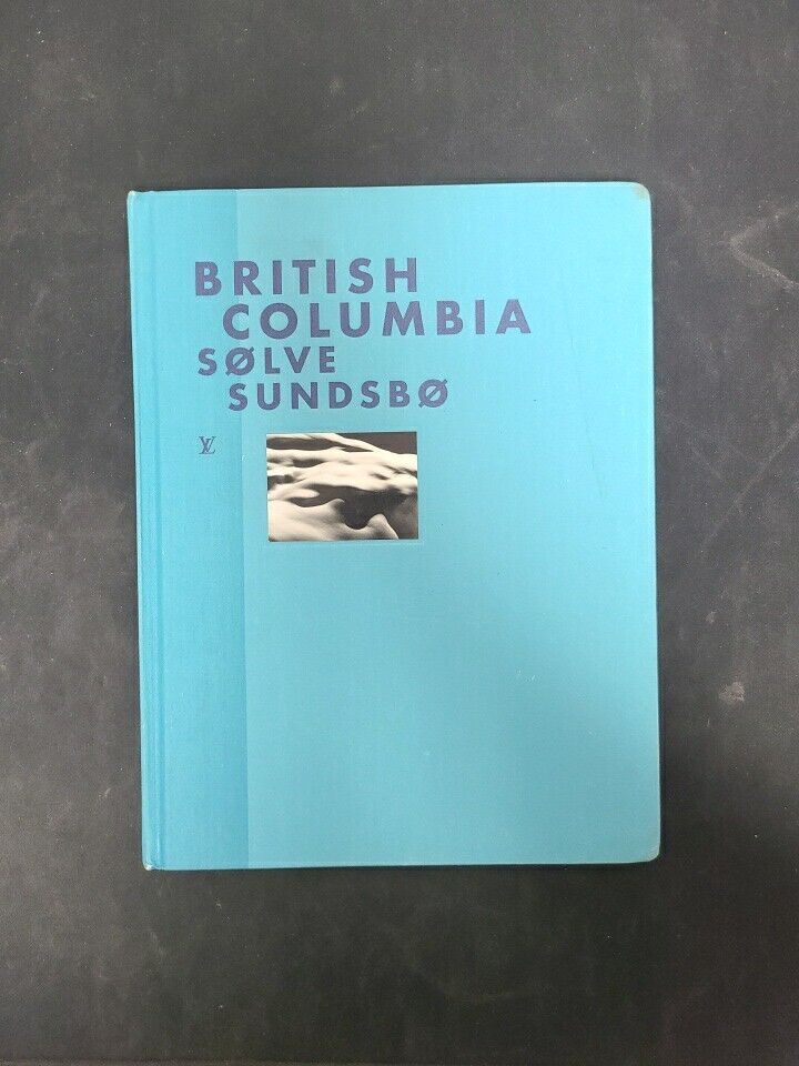 FASHION EYE BRITISH COLUMBIA BOOK LOUIS VUITTON SOLVE SUNDSBO