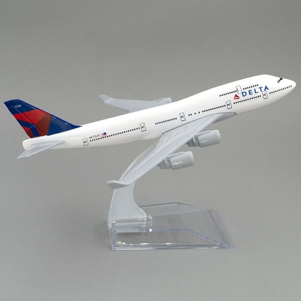 16cm Aircraft Boeing 747 Delta Airlines Model Alloy B747 Plane Toys Xmas Gift