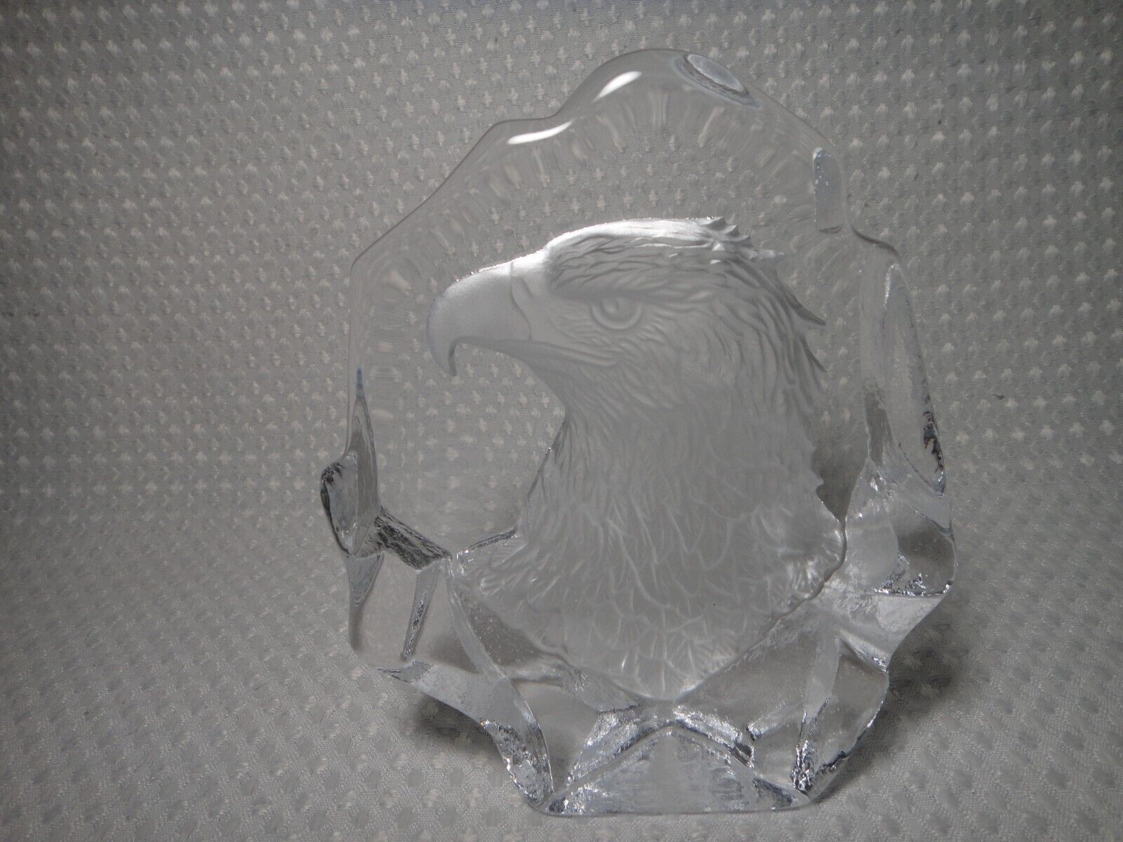 American Bald Eagle Head Etched Crystal Glass Sculpture Art Carved Paperweight