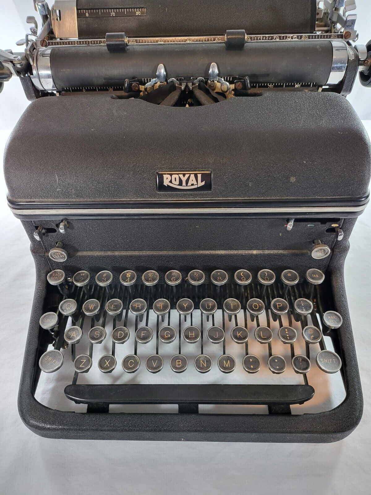 1939 ROYAL Typewriter Company Magic Margin Touch Control KTM Manual Typewriter