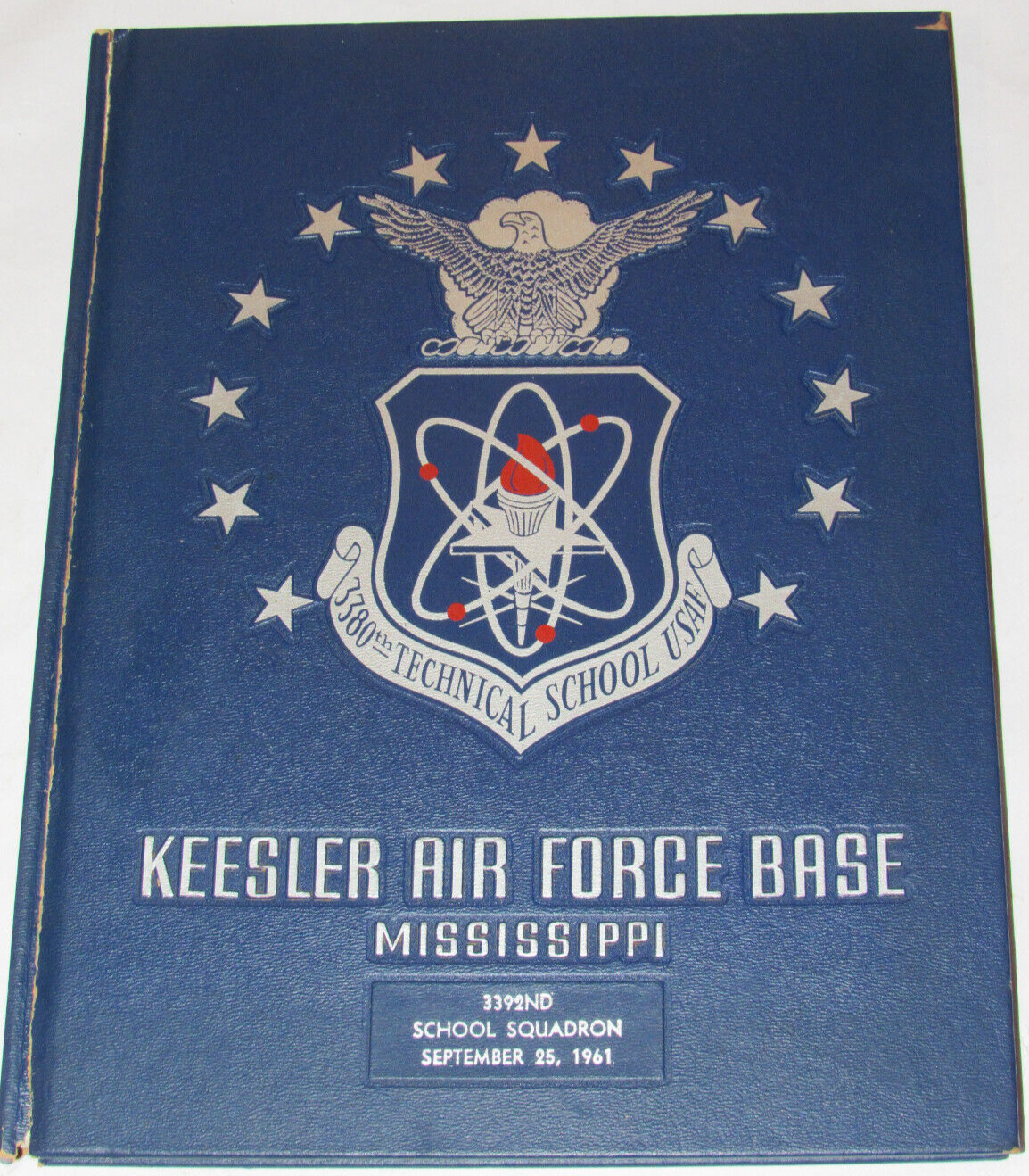 1961 USAF KEESLER AIR FORCE BASE MISSISSIPPI TECHNICAL SCHOOL YEARBOOK 3392ND