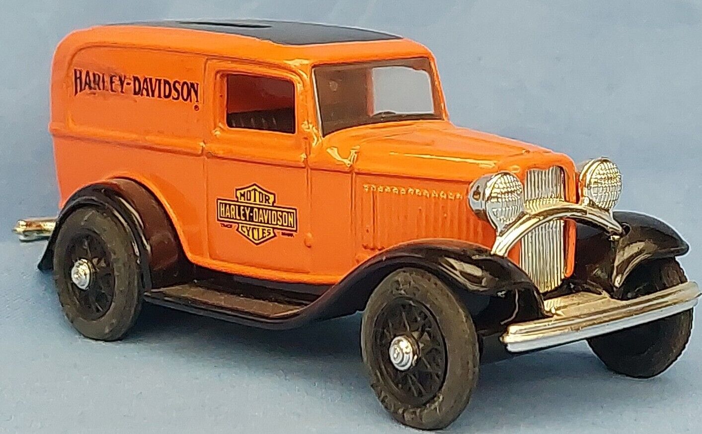 Harley Davidson 1932 Ford Panel Truck Dime Bank 1:43 Scale New In Original Tin