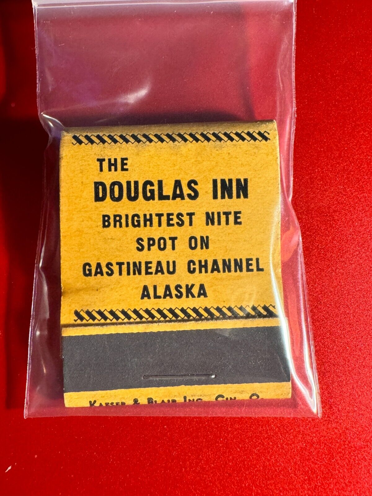 MATCHBOOK - THE DOUGLAS INN RESTAURANT - GASTINEAU CHANNEL, ALASKA - UNSTRUCK
