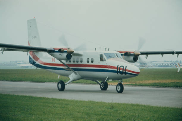 Canadian de Havilland Canada DHC-6 Twin Otter turboprop aircraft 1971 PHOTO