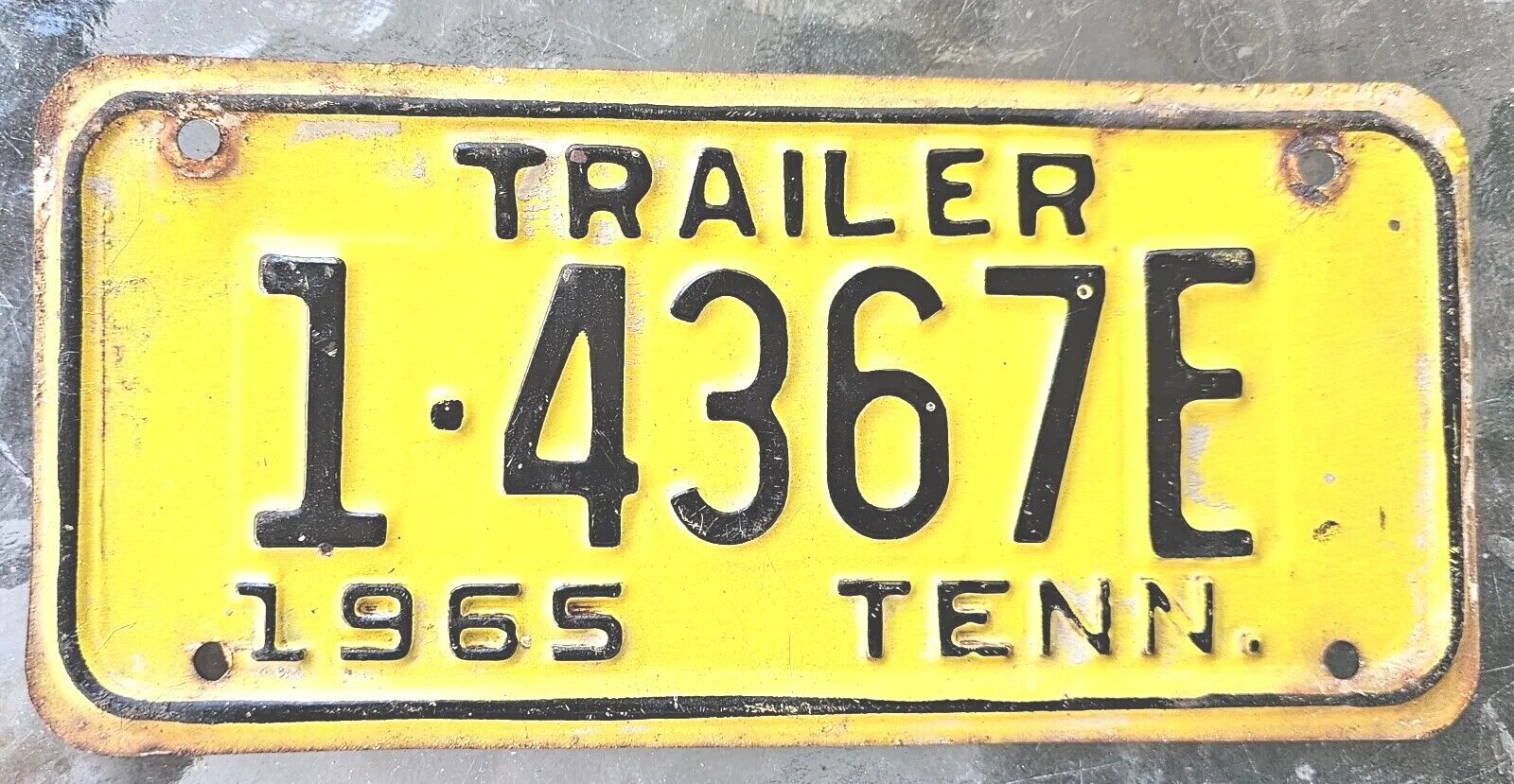 Tennessee License Plate 1965 1-4367E Trailer Small Tag 4\