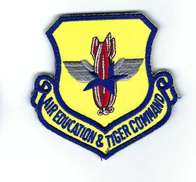 PATCH USAF 85th FLYING TRAINING SQ AETC HEADQUARTERS MORALE BLUE BORDER