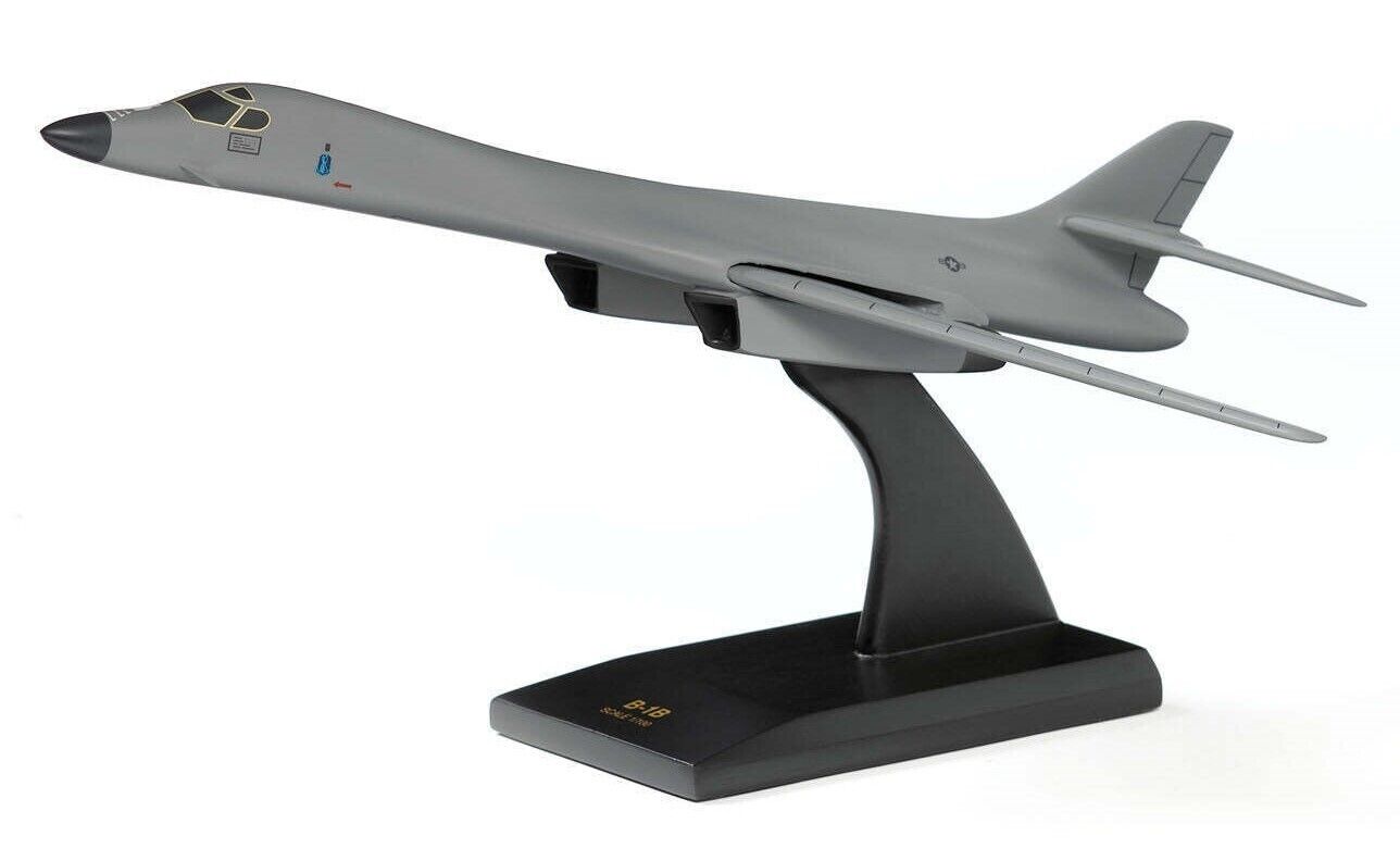 USAF Rockwell B-1B Lancer Supersonic Bomber Desk Display Model 1/100 BS Airplane