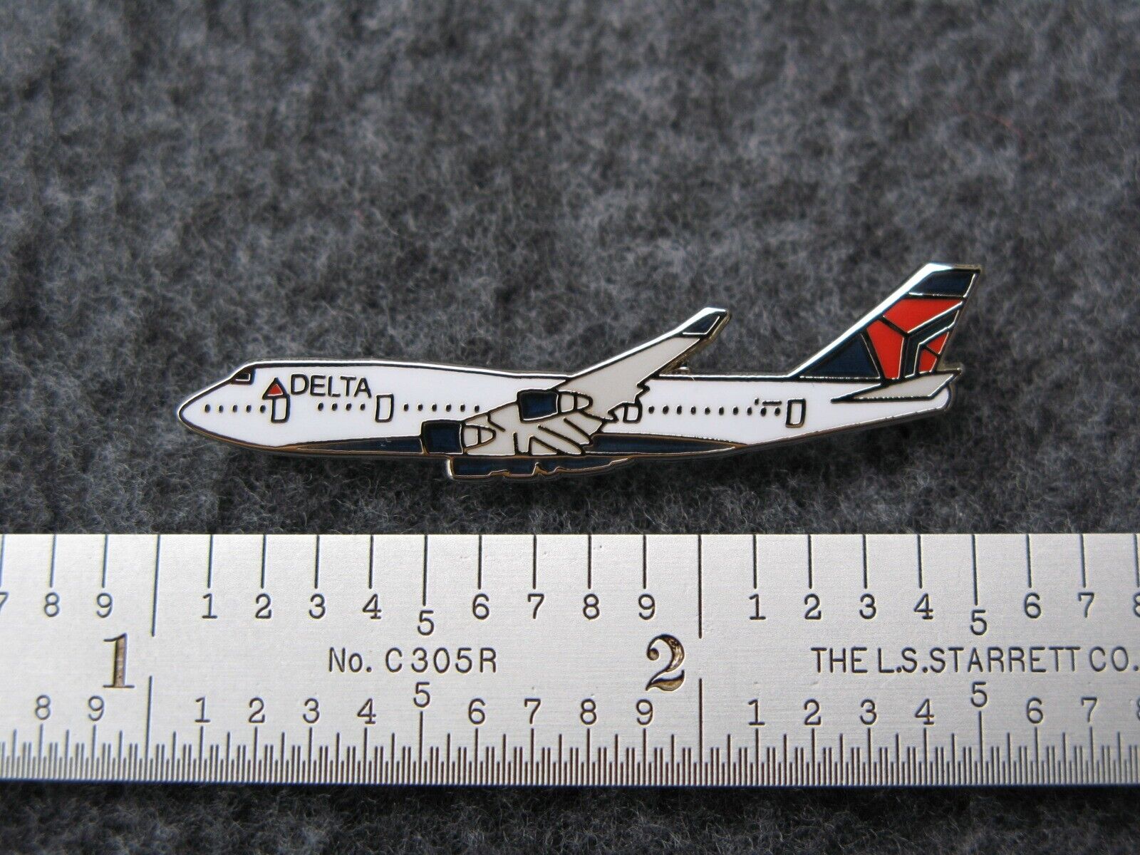DELTA AIRLINES  / DAL  BOEING 747-400 PIN.