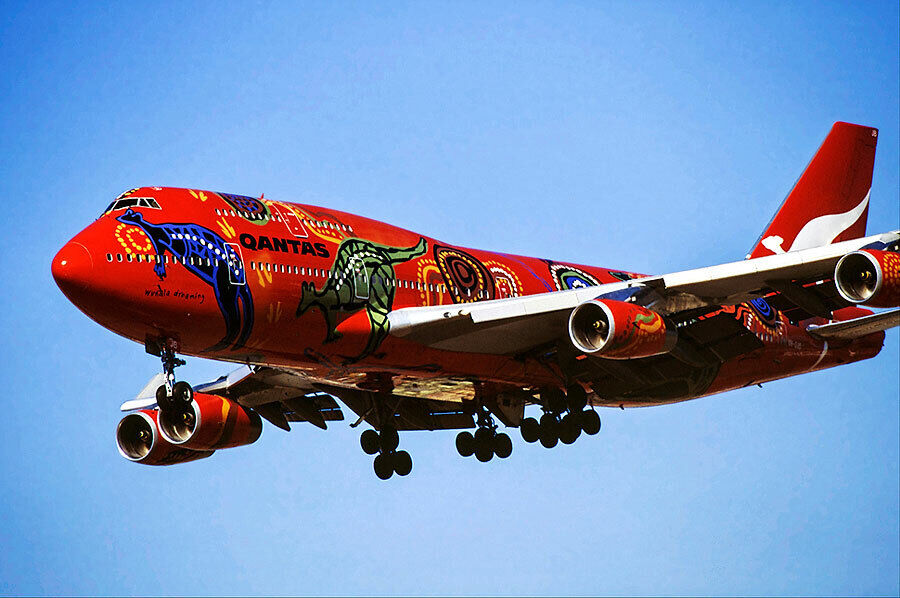 QANTAS AIRWAYS BOEING 747-400 16x24 SILVER HALIDE PHOTO PRINT