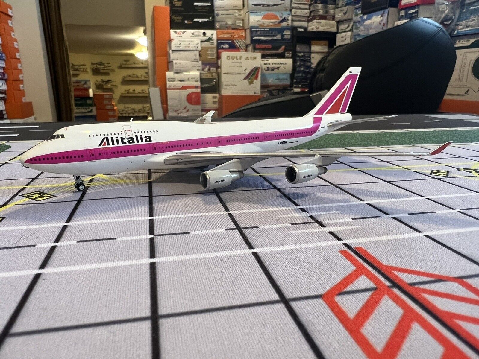JC Wings 1:400 Alitalia B747-400 I-DEML Airlines Fantasy Diecast Custom Model