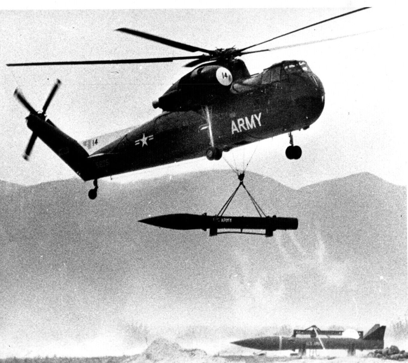 Vietnam Era Army Photo Sikorsky CH-37 Mohave Helicopter Transporting Missile 10\