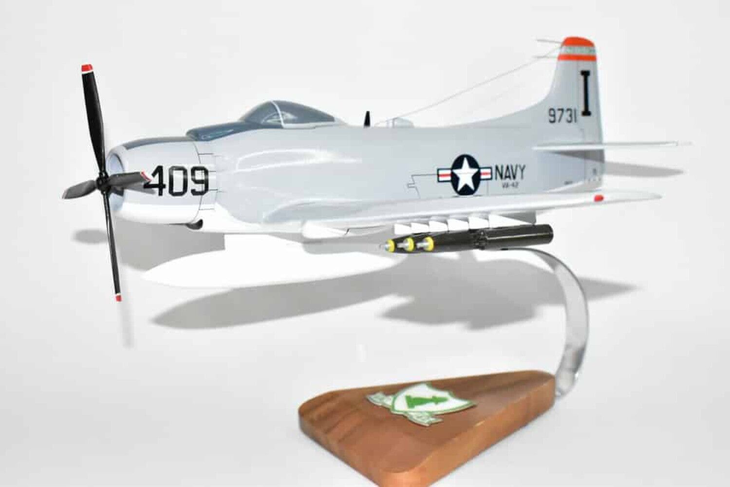 VA-42 Green Pawns A-1H/AD-6 Skyraider Model, Navy, 1/33 Scale Model, Mahogany