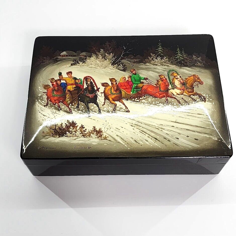 Vintage Signed Russian Black Lacquer Jewelry Trinket Box 10x7 Horses Sleigh Snow