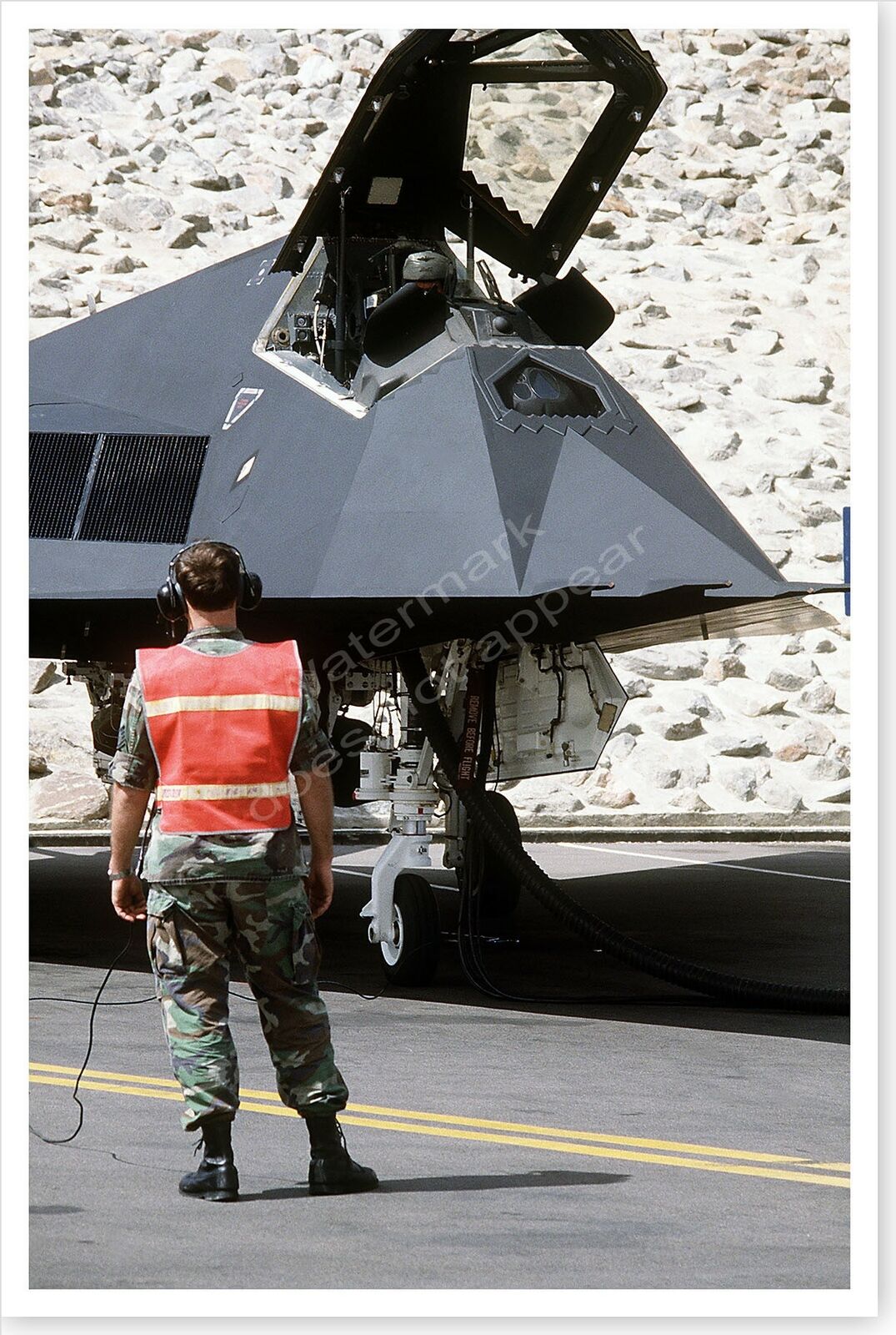 F-117A Stealth Fighter Prepares To Depart Operation Desert Storm 8 x 12 Photo