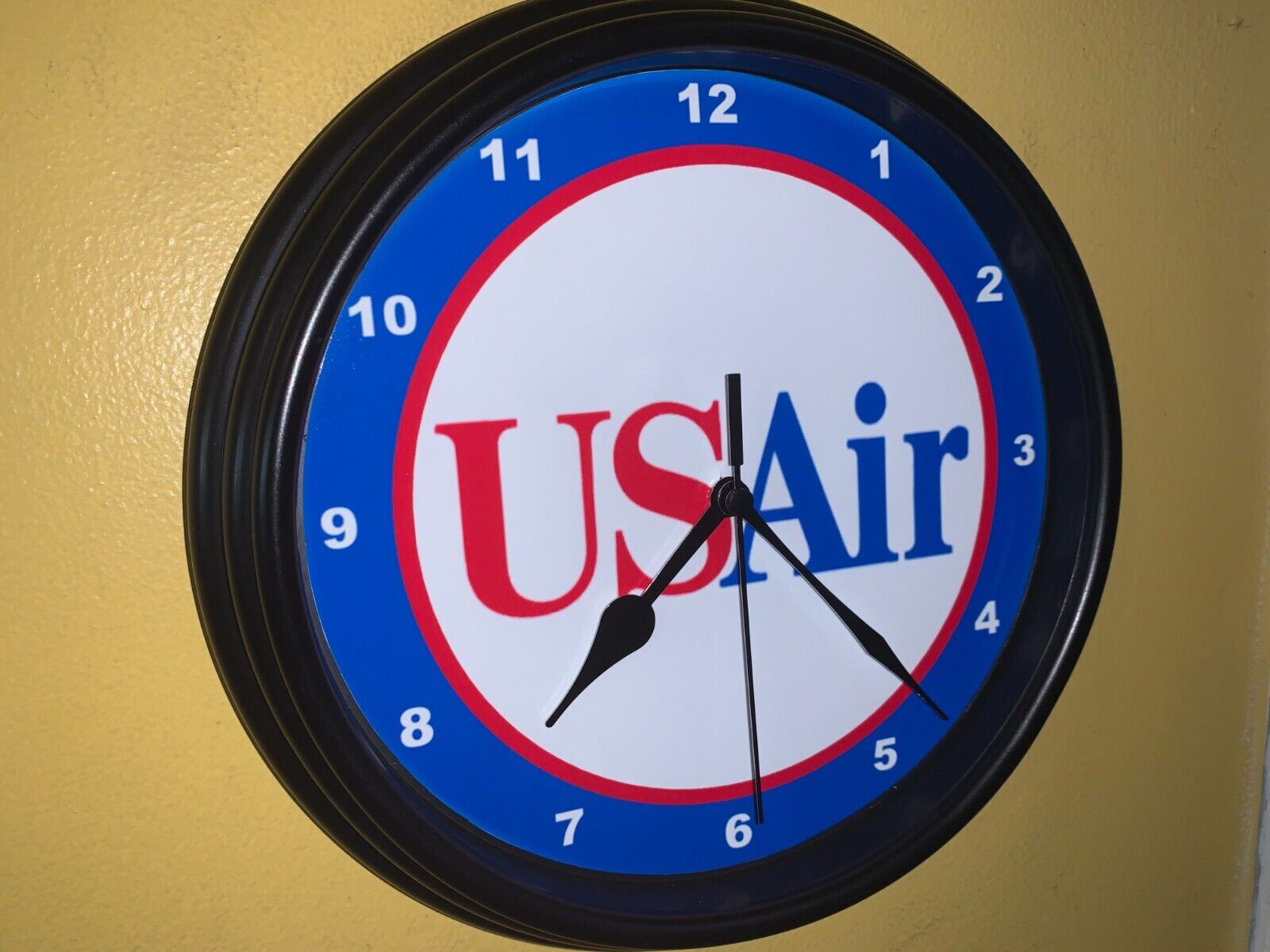 USAir Airline Airplane Pilot Stewardess Terminal Bar Advertising Clock Sign