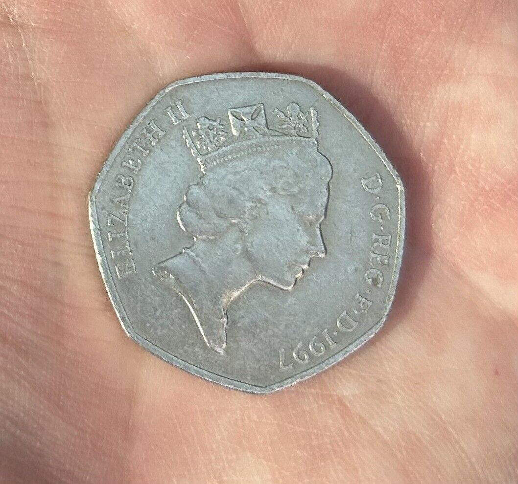 1997 Queen Elizabeth II D.G.REG.F.D.RARE 50 Fifty Pence UK Coin Collector