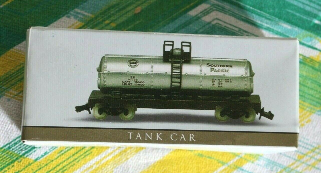 New Southern Pacific Train Tank Car 2010 Transportation  -Y ^