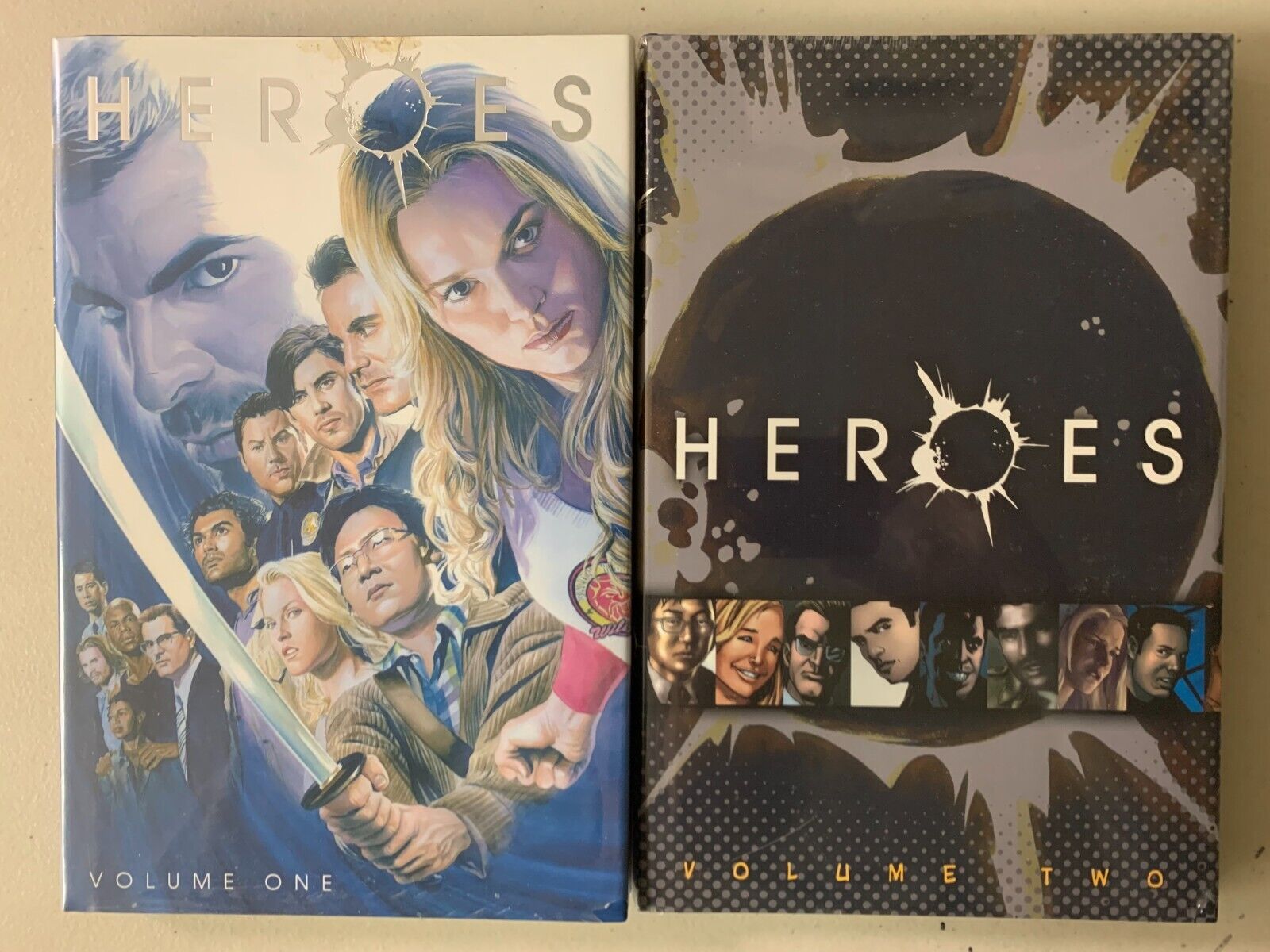 Heroes set of 2 #1-2 HC sealed 2 diff 8.0 (2007)