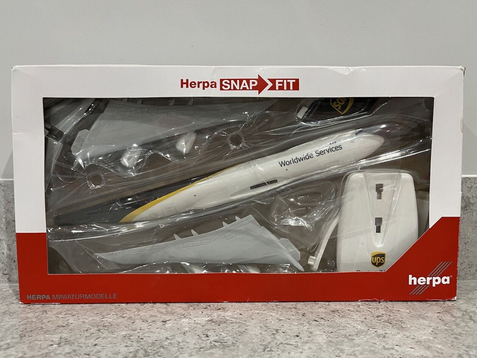 Herpa Snap-Fit - Boeing 747-8F - UPS - Aircraft Model - 1:200 - Mint/Brand New
