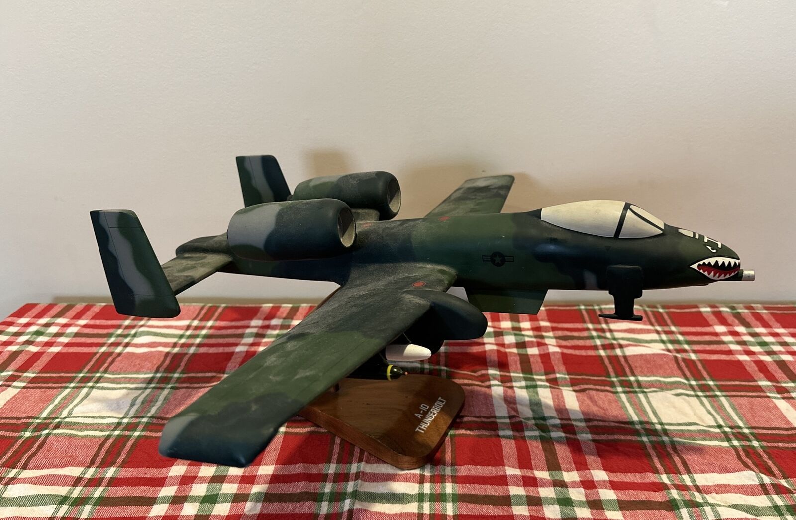 A-10 Thunderbolt Airplane Wood Model?  Vintage carved handmade super rare read