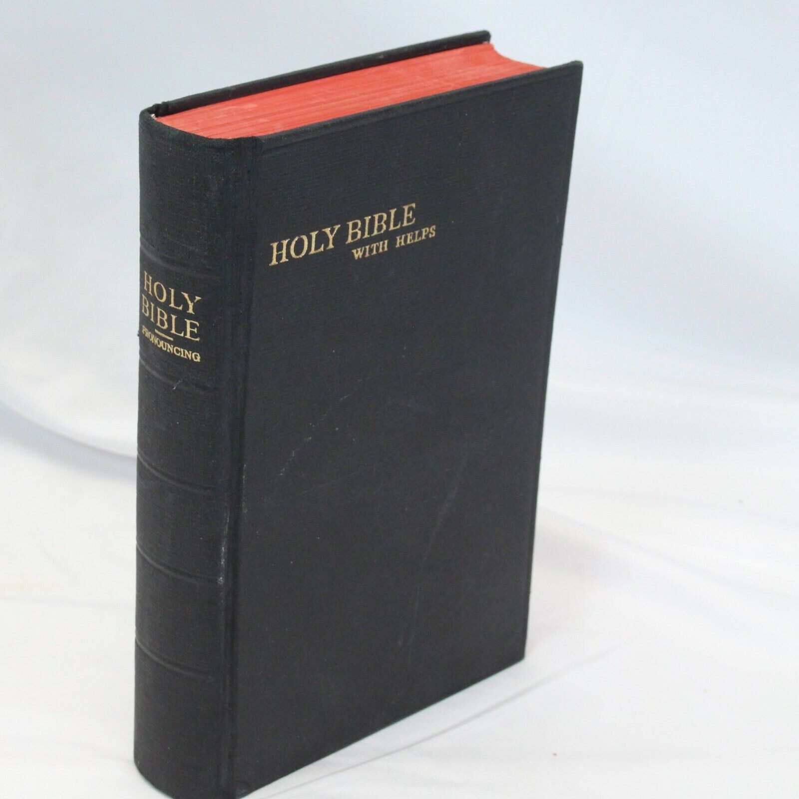 Holy Bible Pronouncing Concordia With Helps 1953 Printed in England