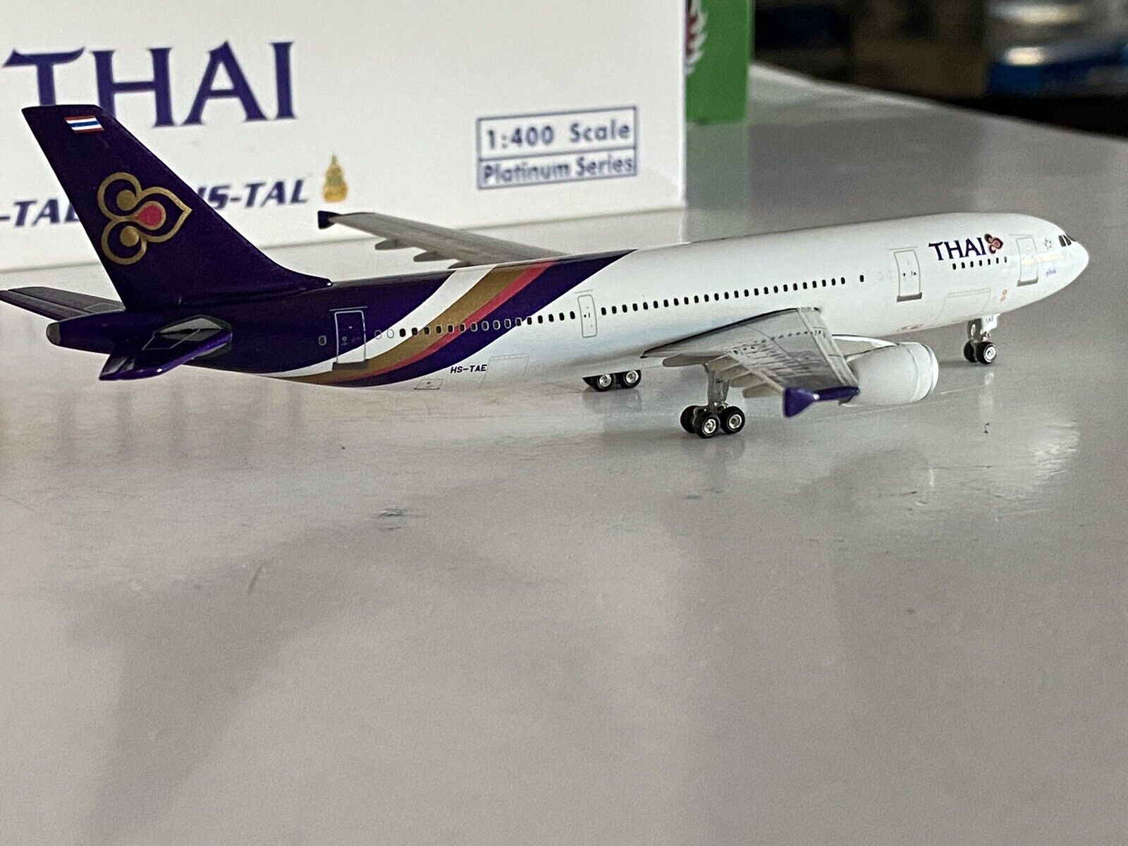 Phoenix Models Thai Airways International Airbus A300-600 1:400 HS-TAE PH4THA334