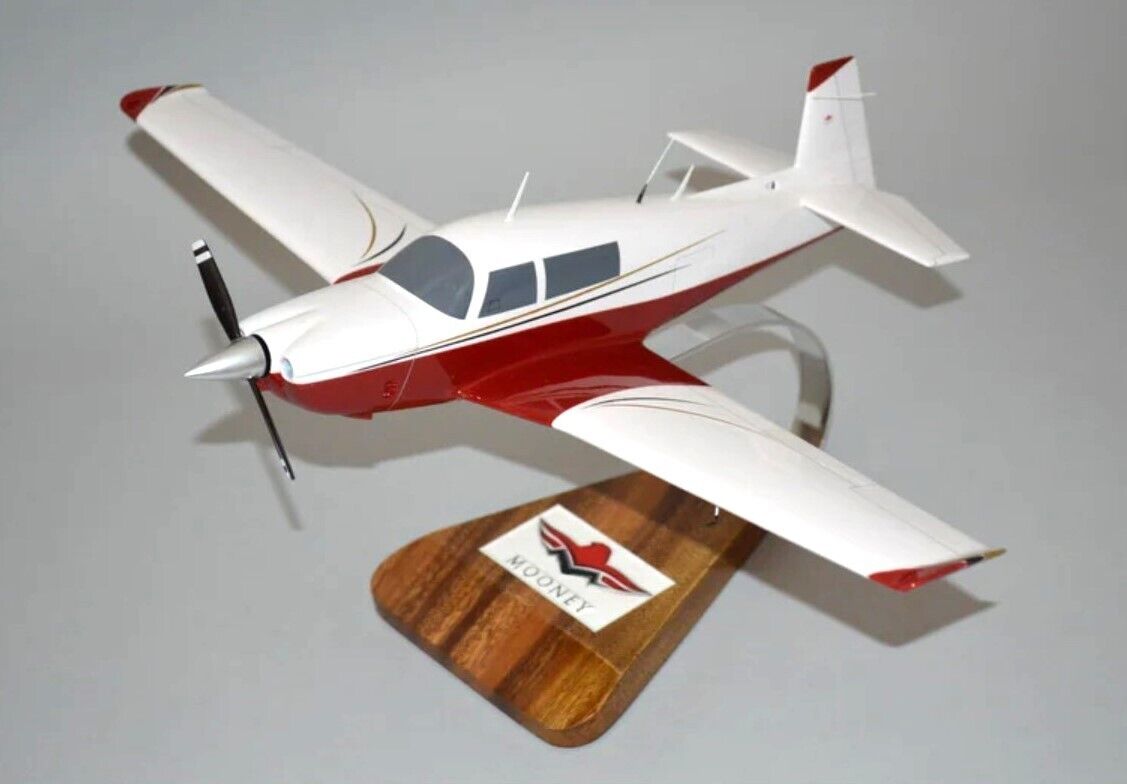 Al Mooney M20 Private Desk Top Display 1/24 Wood Aircraft Model SC Airplane New