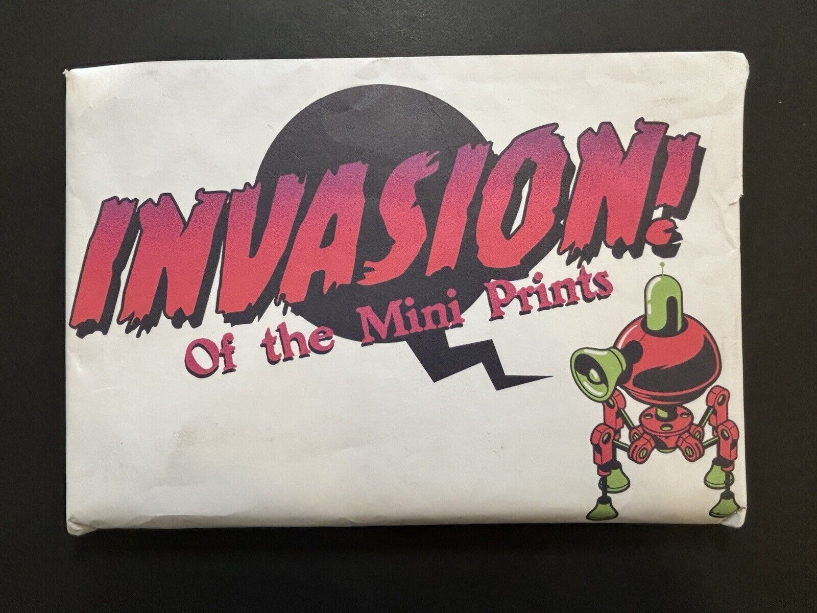 LOOT CRATE: 2015-2016 - Invasion of the Mini Prints - Magazines & Art Prints