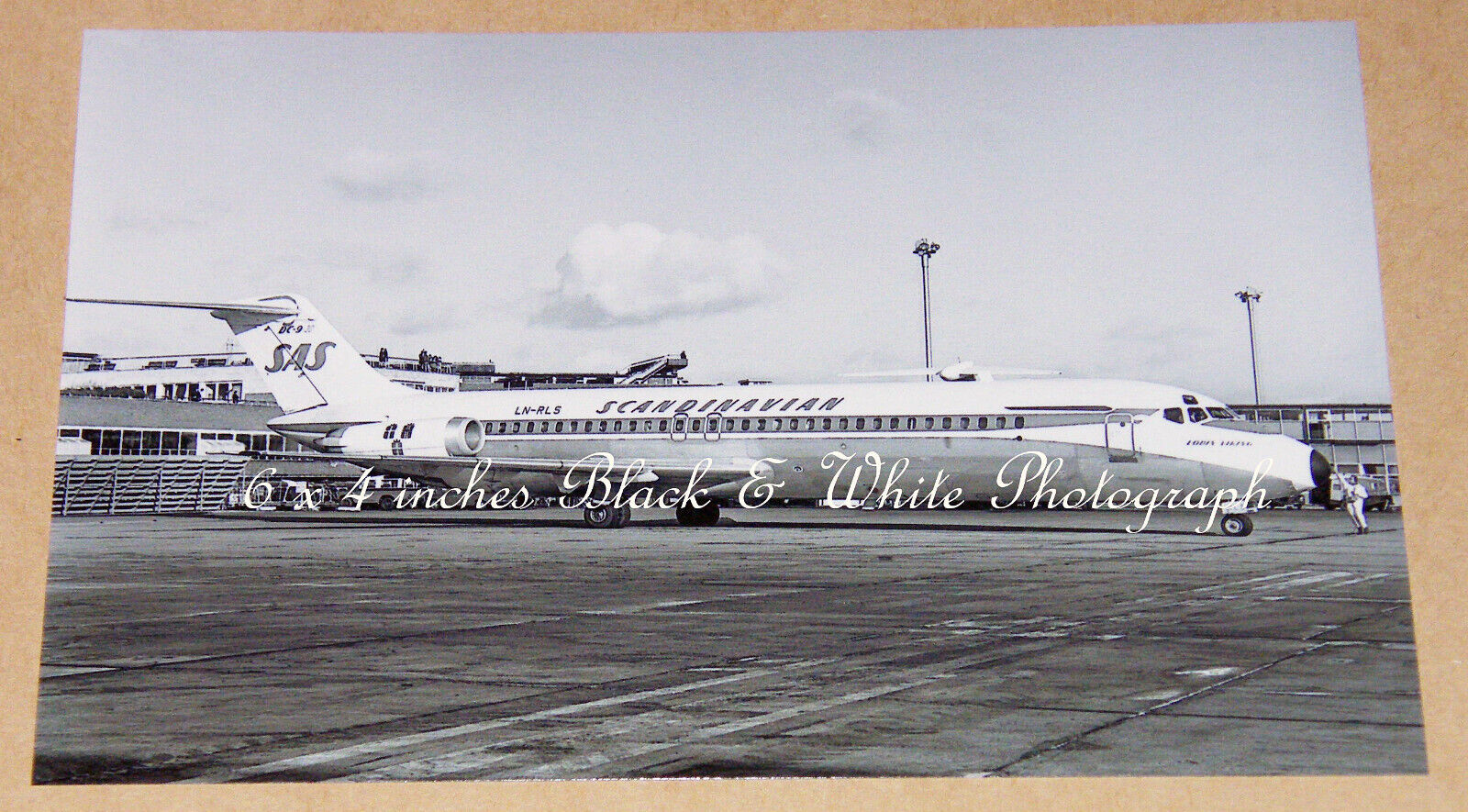 SAS Douglas DC-9-32 LN-RLS Lodin Viking, LHR c1968, Aviation Aircraft Photograph