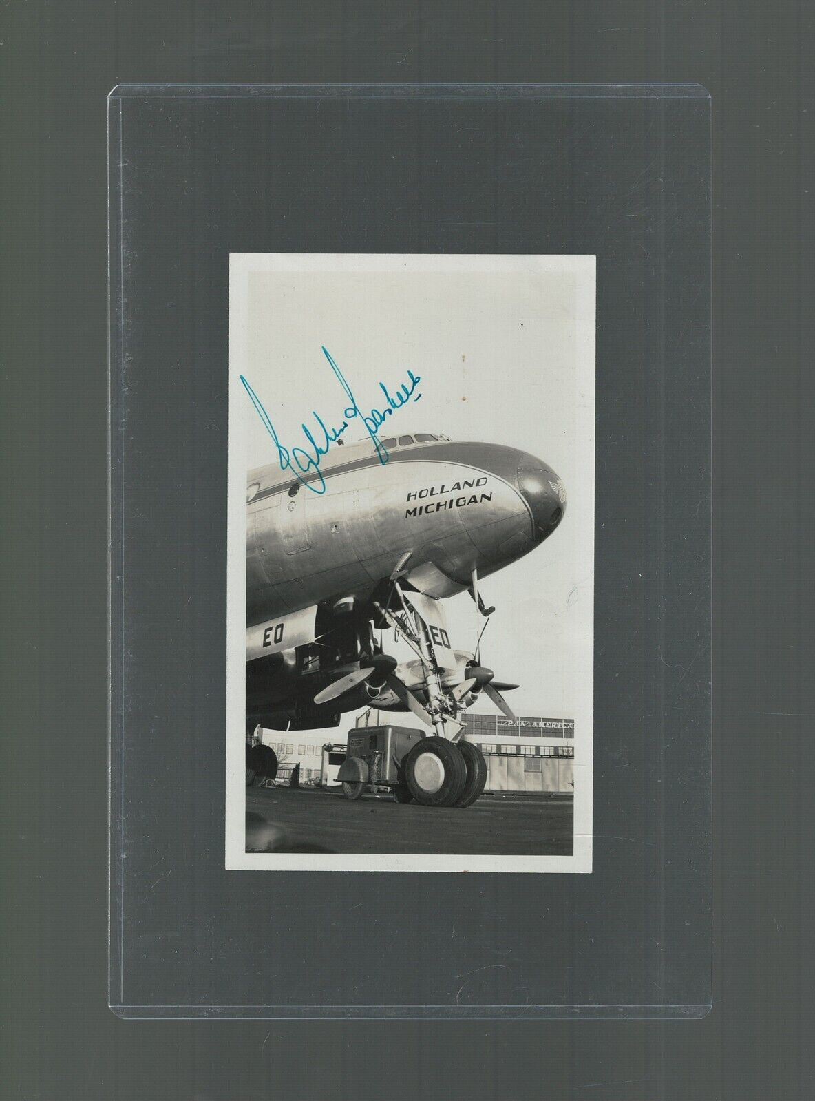 1947 KLM Photo Holland Michigan USA to Holland Netherlands signed by Captain