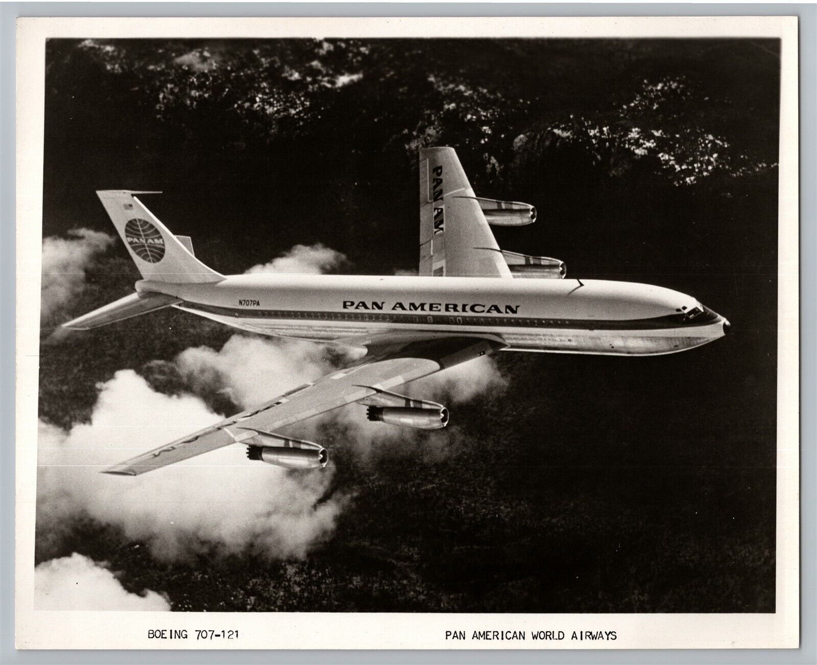 Airplane Pan Am Pan American Airlines Boeing 707-121 B&W 8x10 Photo C11