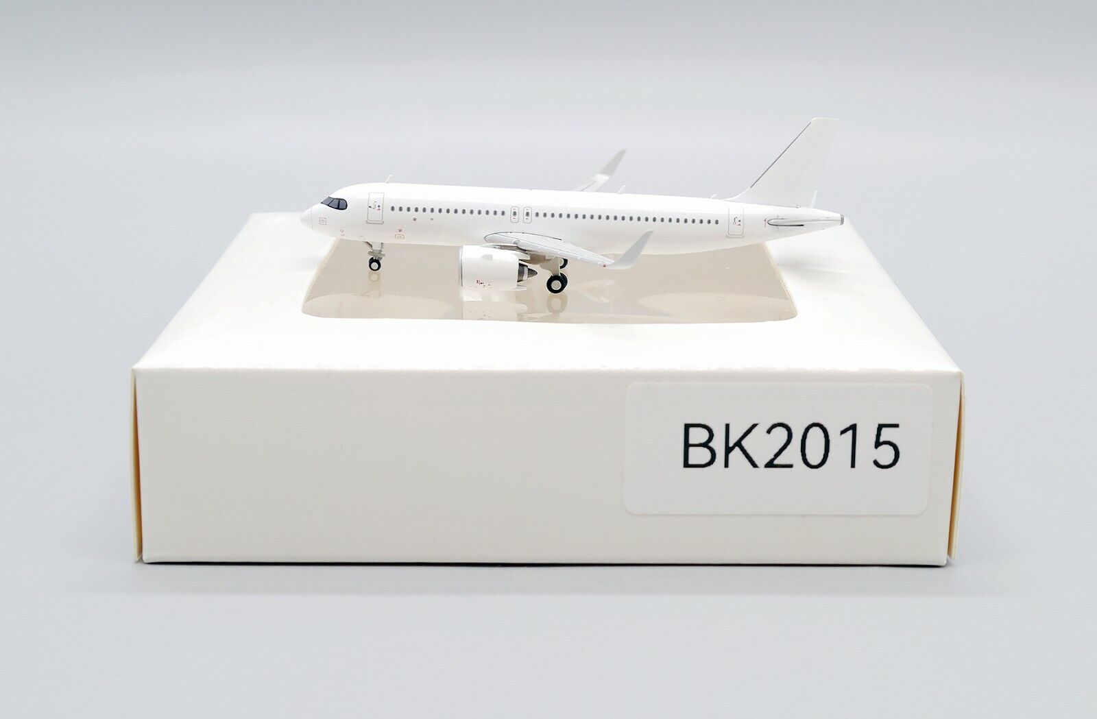 Blank A320neo JC Wings Scale 1:400 Diecast model BK2015